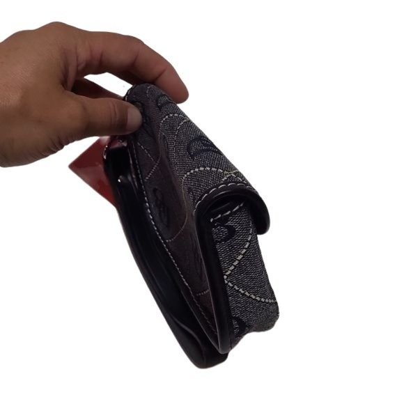 Dooney & Bourke Flap Wristlet Signature Fabric 7 Leather Black Grey Silver NWT - Picture 5 of 14